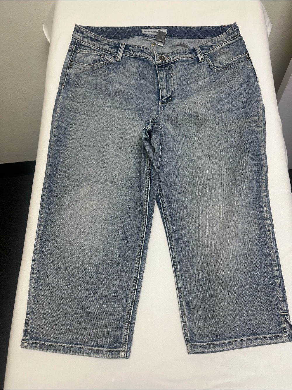 Denim Knee-Length Shorts – Women’s Size 3 (Fits Approx. Size 12/13) – Like New